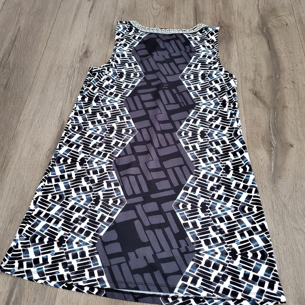 Vintage Geometric Bodycon Dress - Picture 3 of 4